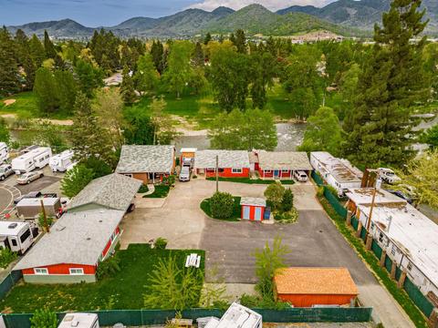 1834 Rogue River Hwy, Grants Pass, OR 97527