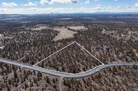1702 SE Texas Cir #LOT 36, Prineville, OR 97754