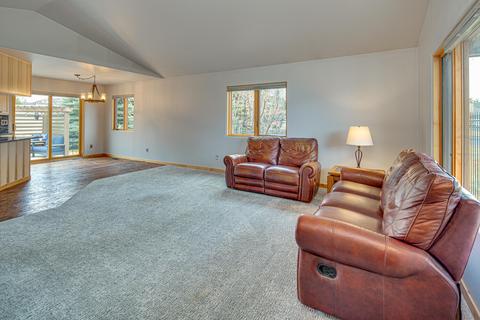 3397 NE Stonebrook Loop, Bend, OR 97701 photo 4