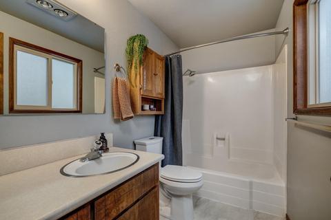61131 Echo Hollow Rd, Bend, OR 97702 photo 19