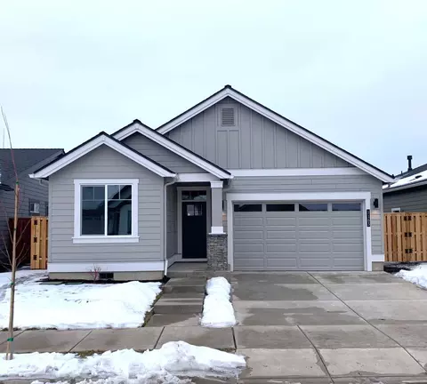1163 NE Henry Dr, Prineville, OR 97754