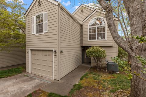 460 Lori Ln, Ashland, OR 97520