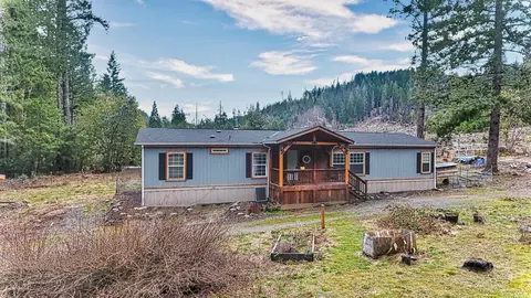 37750 Redwood Hwy, O'brien, OR 97534