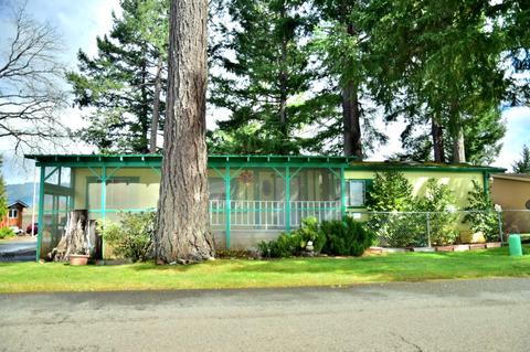 222 Ollis Rd #6A, Cave Junction, OR 97523