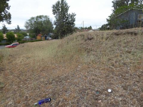 SE 8th Street, Madras, OR 97741