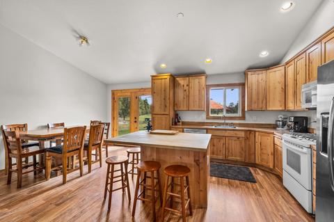 22860 Nelson Rd, Bend, OR 97701 photo 15