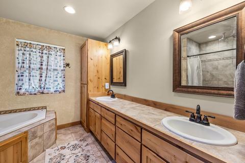 22860 Nelson Rd, Bend, OR 97701 photo 28