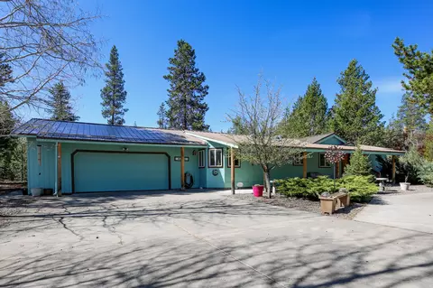 16213 Hawks Lair Rd, La Pine, OR 97739