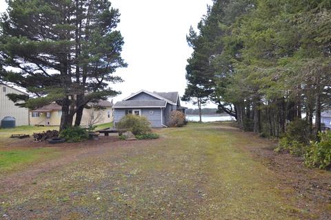 29500 Highway 101 N, Rockaway Beach, OR 97136