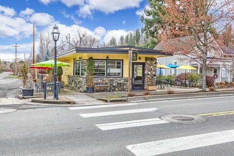 130 N 5th St, Jacksonville, OR 97530