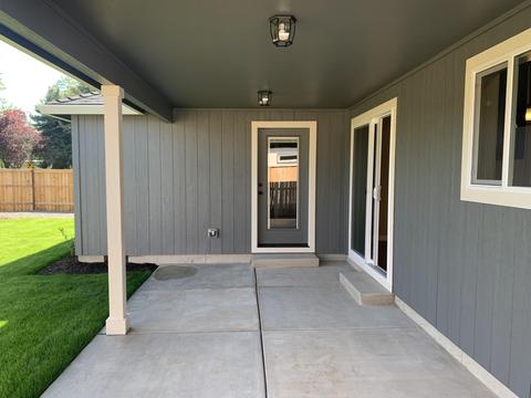 259 Samuel Lane Loop Rd, Phoenix, OR 97535 photo 18