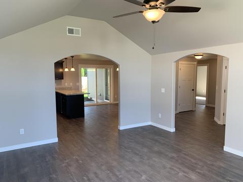 259 Samuel Lane Loop Rd, Phoenix, OR 97535 photo 11