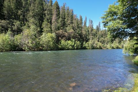 Old Ferry Road, Trail, OR 97541