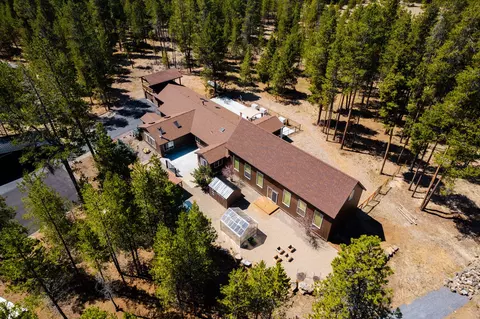 54895 Tamarack Rd, Bend, OR 97707 photo 5