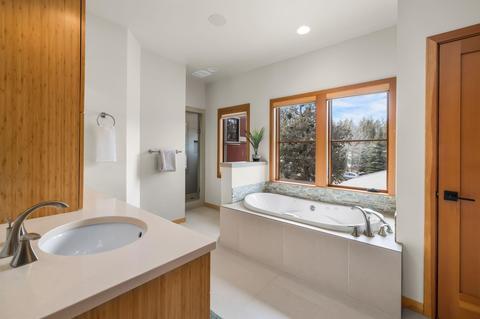 220 NW Skyliner Summit Loop, Bend, OR 97703 photo 40