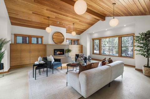 220 NW Skyliner Summit Loop, Bend, OR 97703 photo 11