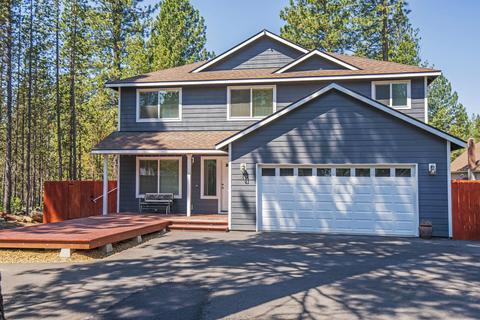 56591 Lunar Dr, Bend, OR 97707 photo 2