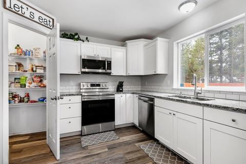 56591 Lunar Dr, Bend, OR 97707 photo 7