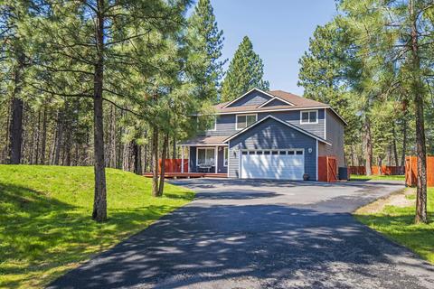 56591 Lunar Dr, Bend, OR 97707