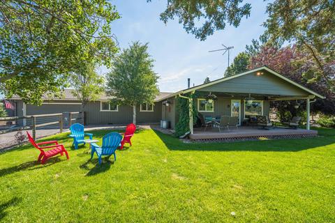 62575 Dixon Loop, Bend, OR 97701