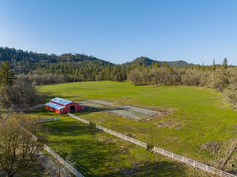 355 Gunnell Rd, Grants Pass, OR 97526 photo 7