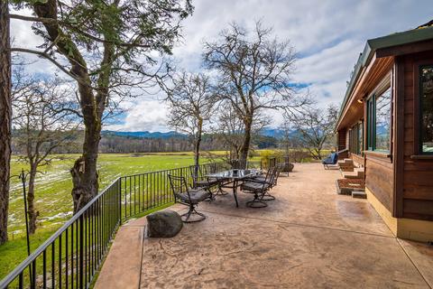 355 Gunnell Rd, Grants Pass, OR 97526 photo 42