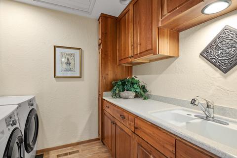 355 Gunnell Rd, Grants Pass, OR 97526 photo 28