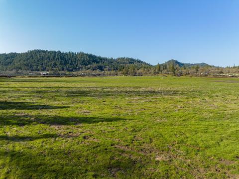 355 Gunnell Rd, Grants Pass, OR 97526 photo 66