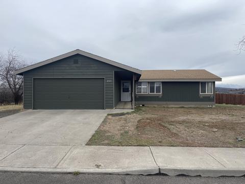 845 SE Sun Dr, Madras, OR 97741