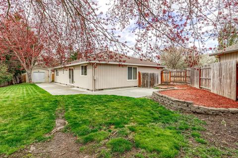 112 Parkway Cir, Phoenix, OR 97535 photo 32