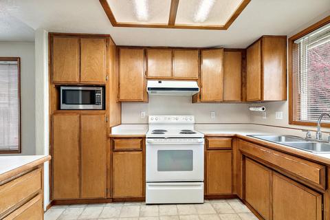 112 Parkway Cir, Phoenix, OR 97535 photo 12