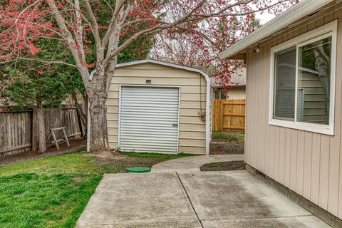 112 Parkway Cir, Phoenix, OR 97535 photo 34