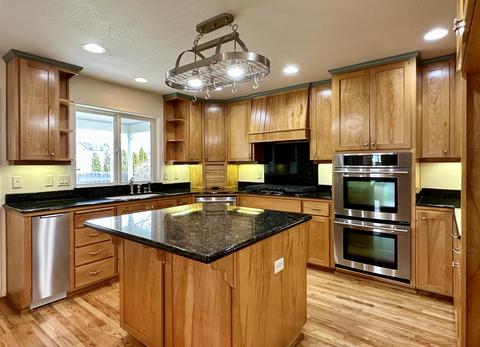 112 Walnut Pl, Phoenix, OR 97535 photo 9