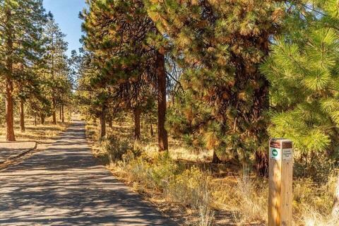 225 NW Skyliner Summit Loop, Bend, OR 97703 photo 45