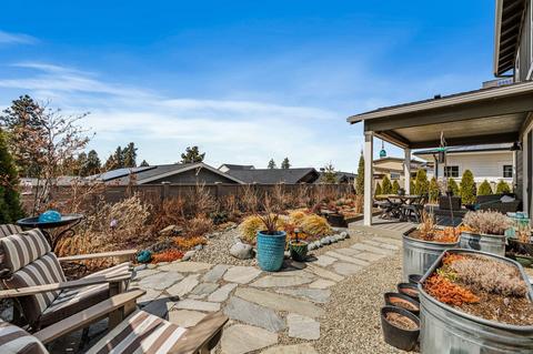 60086 SE Ruby Peak Loop, Bend, OR 97702 photo 39