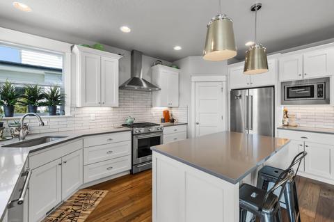 60086 SE Ruby Peak Loop, Bend, OR 97702 photo 16