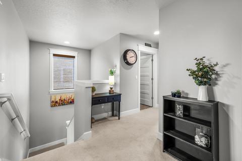 60086 SE Ruby Peak Loop, Bend, OR 97702 photo 22