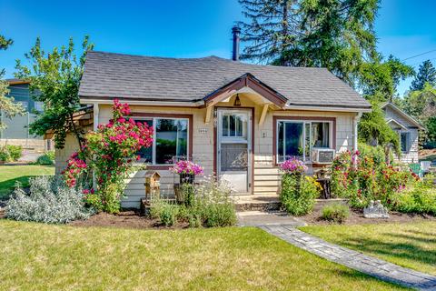 464 NE Kearney Ave, Bend, OR 97701