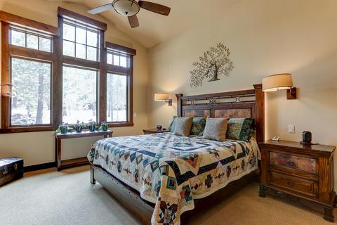 56390 Trailmere Cir, Bend, OR 97707 photo 8