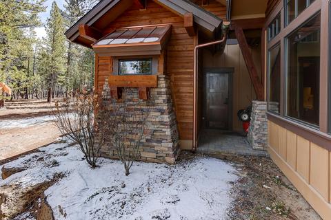 56390 Trailmere Cir, Bend, OR 97707 photo 12