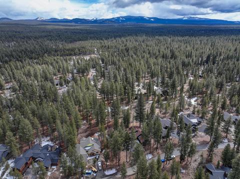 56390 Trailmere Cir, Bend, OR 97707 photo 21