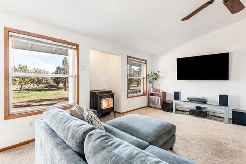 23040 Bronco Ct, Bend, OR 97701 photo 11
