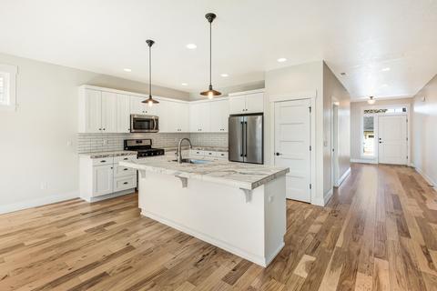 1295 NE Hoover Loop, Bend, OR 97701 photo 14