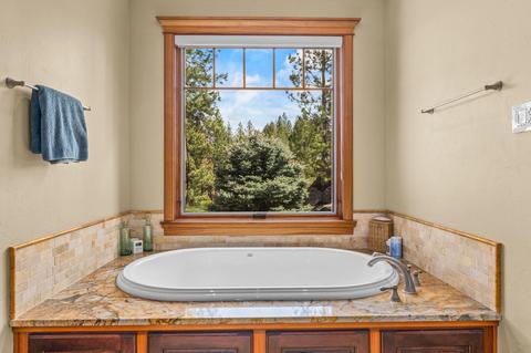 19334 Green Lakes Loop, Bend, OR 97702 photo 26