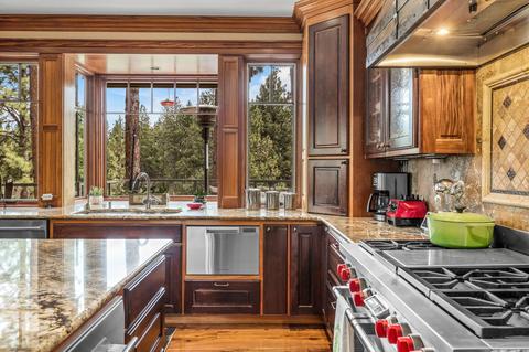 19334 Green Lakes Loop, Bend, OR 97702 photo 13