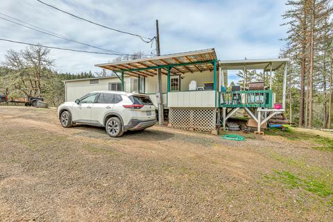1010 Danconia Dr, Trail, OR 97541 photo 4