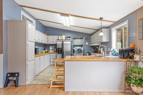 1010 Danconia Dr, Trail, OR 97541 photo 11
