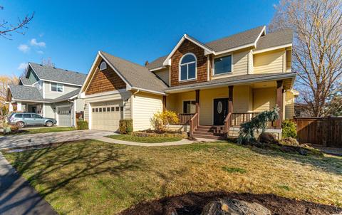 20588 NE Sierra Dr, Bend, OR 97701