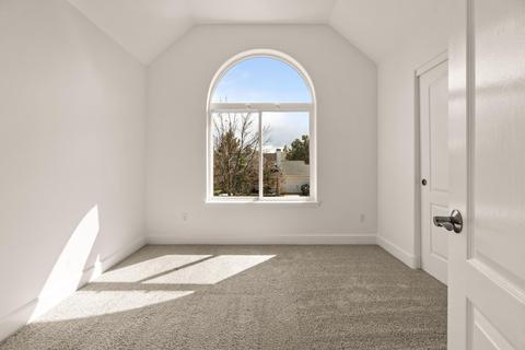 20588 NE Sierra Dr, Bend, OR 97701 photo 20