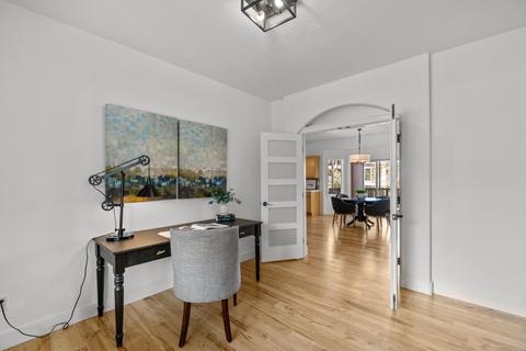 20588 NE Sierra Dr, Bend, OR 97701 photo 6